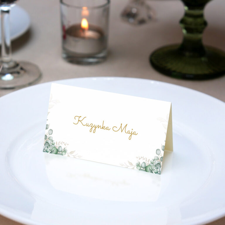 Winietki komunijne - uniwersalne i personalizowane z imionami